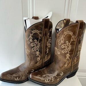 Brown Embroidered Cowboy Boots